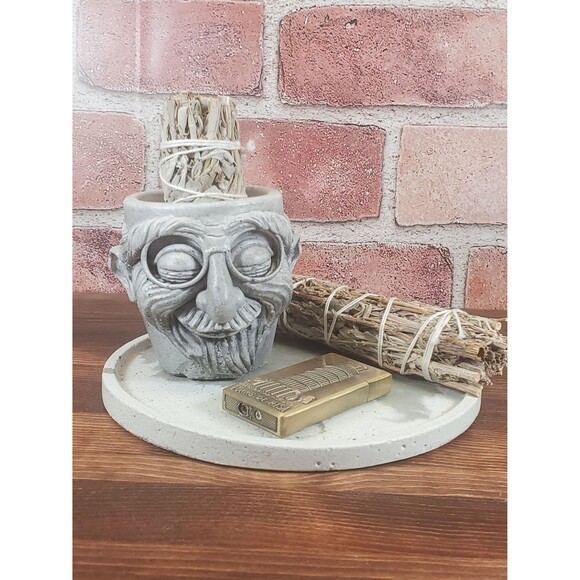 Cement Old Man Face Planter Pot, Concrete Man with Glasses Succulent Planter - Picture 8 of 10